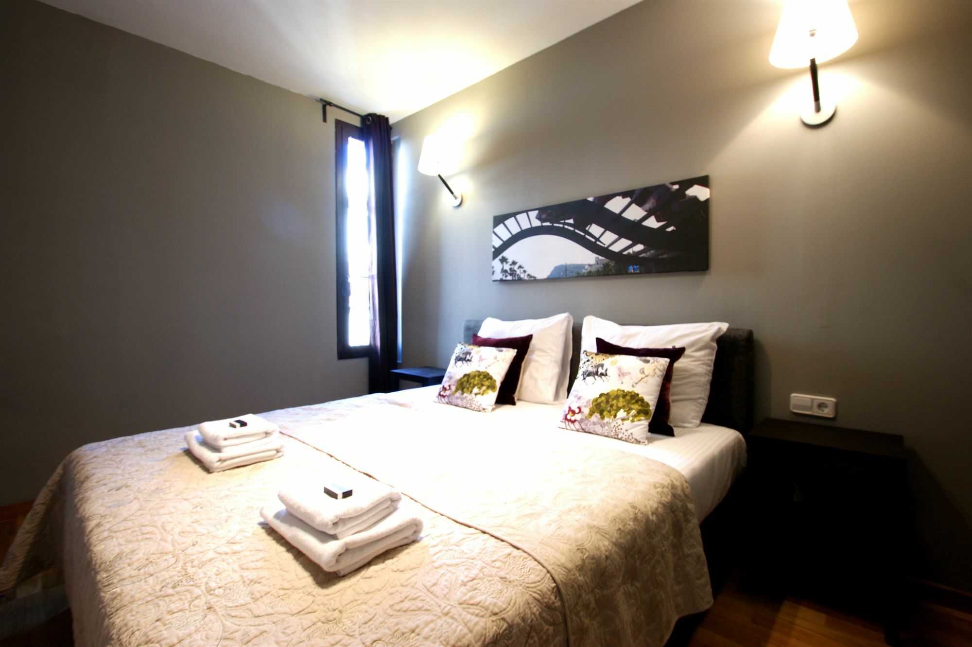 Short Stay Group Paseo De Gracia Serviced Apartments Барселона Екстериор снимка